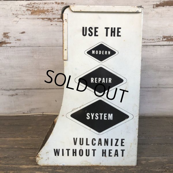 画像11: Vintage Mobile Store Display Metal Cabinet (S918)  (11)