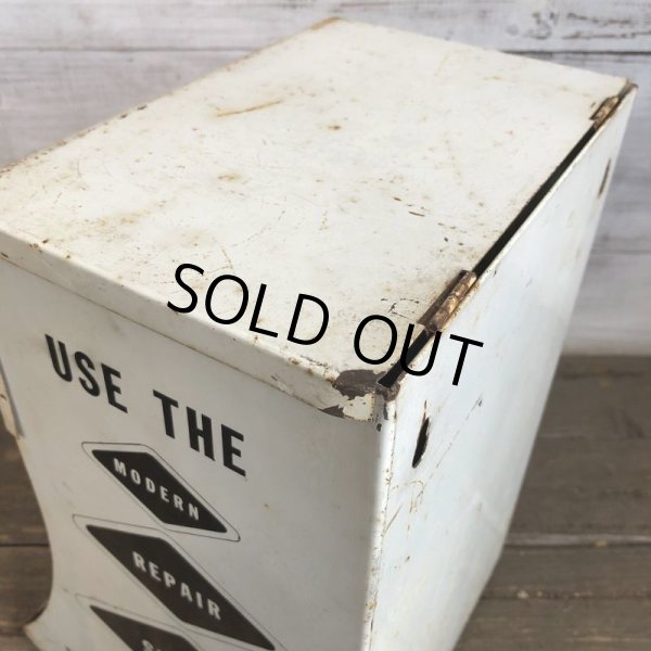 画像9: Vintage Mobile Store Display Metal Cabinet (S918)  (9)