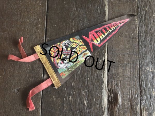 画像1: Vintage Native American Indian Souvenir Pennant OKLAHOMA (S963)  (1)