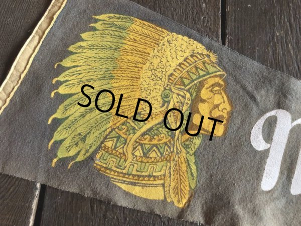 画像2: Vintage Native American Indian Souvenir Pennant Middletown CONN. (S962)  (2)