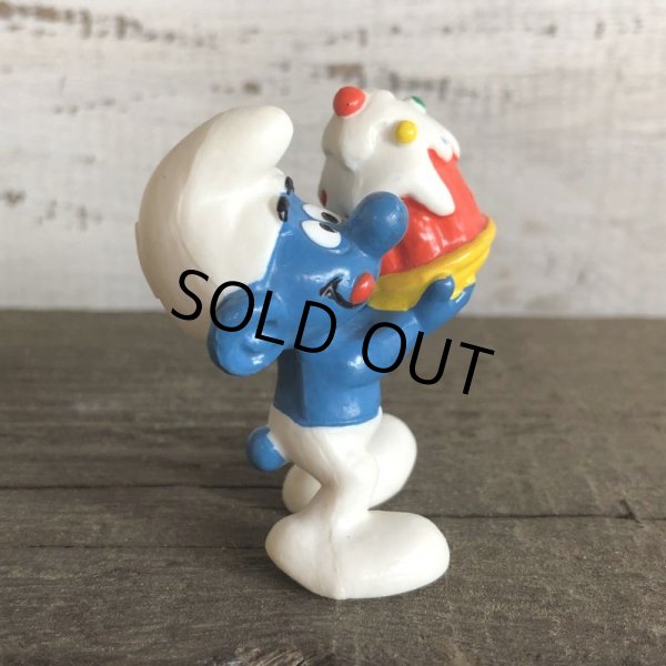 画像2: 1996 McDonald's Happy Meal Cake Smurf PVC (S906) (2)