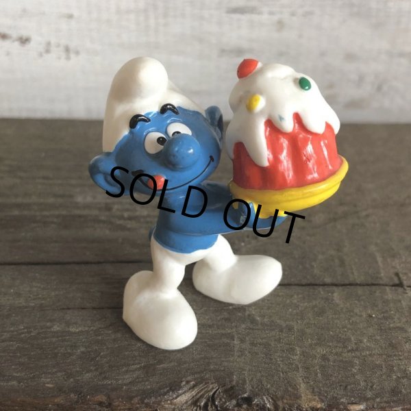 画像1: 1996 McDonald's Happy Meal Cake Smurf PVC (S906) (1)