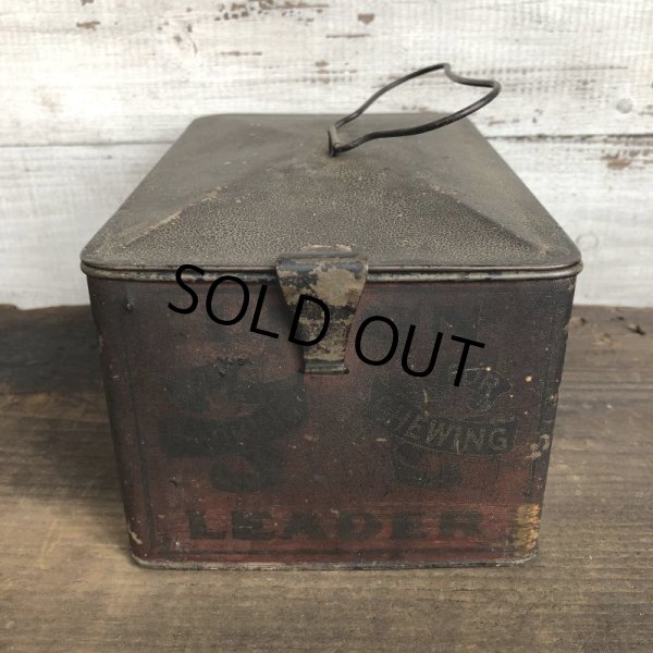 画像2: Vintage Union Leader Cut Plug Tabacco Tin (T005) (2)