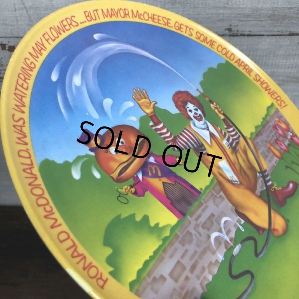 画像4: Vintage 1977 McDonalds Plastic Plate ...Cold April Showers! (T097)  (4)