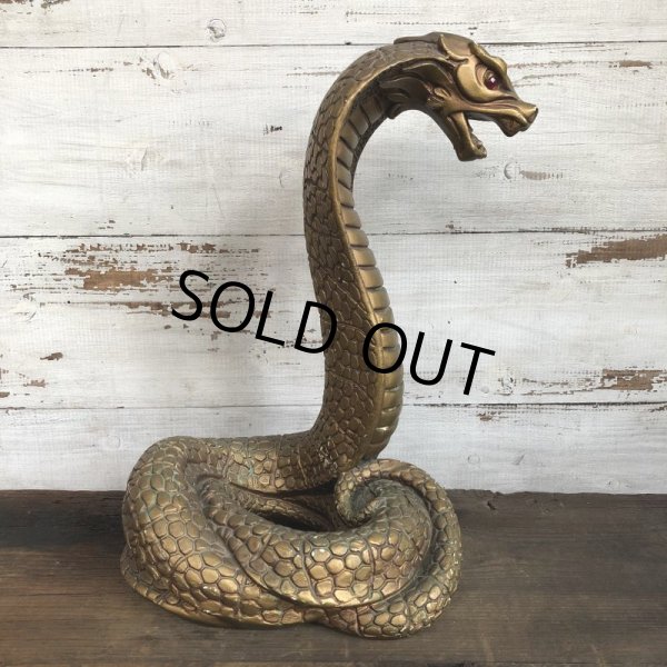 画像2: Vintage 1960s UNIVERSAL STATUARY Gold King Cobra 16' Statue Gold (T100) (2)