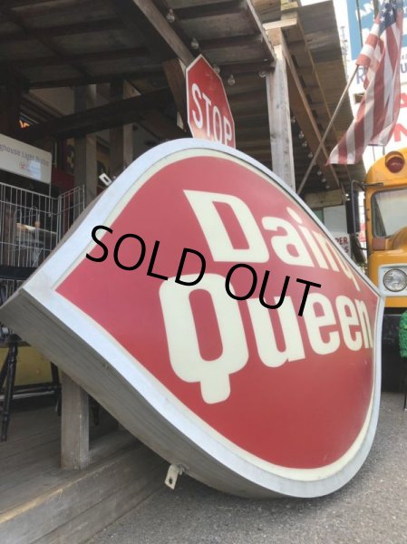 画像2: Vintage DAIRY QUEEN Huge Light Up Sign (T187) (2)