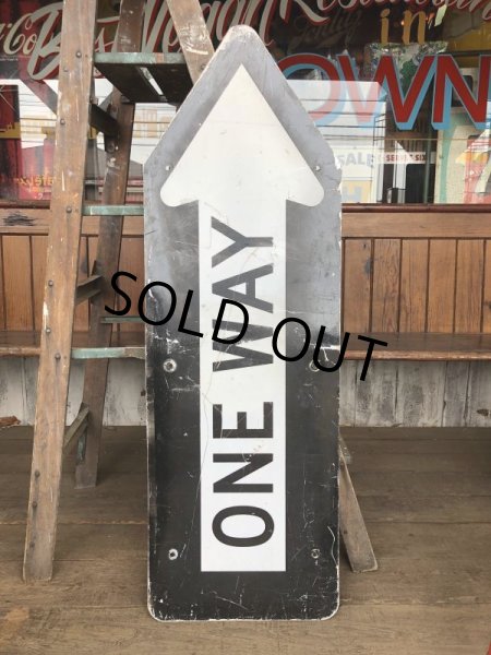 画像2: Vintage Road Sign ONE WAY (T227) (2)