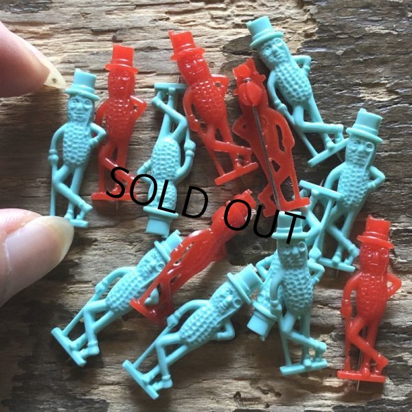 画像3: Vintage Planters Mr. Peanut Plastic Pin (T257) (3)