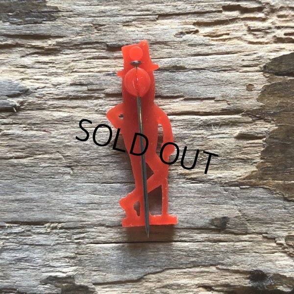 画像2: Vintage Planters Mr. Peanut Plastic Pin (T258) (2)