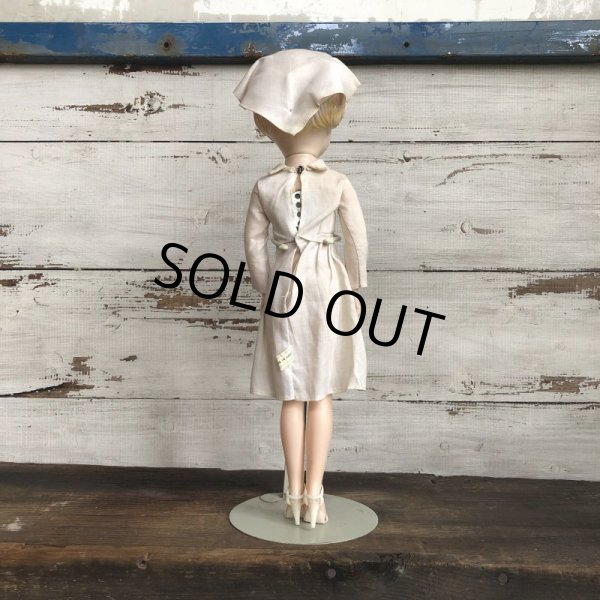 画像3: Vintage Red Cross Nurse Plastic Statue War Memorabilia 47cm (T309) 　 (3)