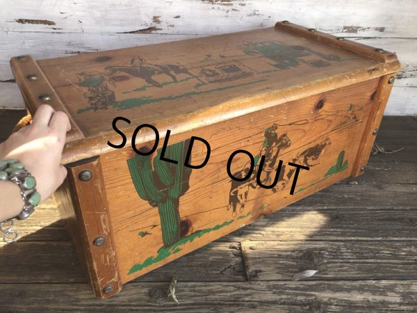 画像6: Vintage U.S.A Cowboy Wooden Chet Box (T369) 　 (6)