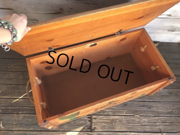 画像10: Vintage U.S.A Cowboy Wooden Chet Box (T369) 　 (10)