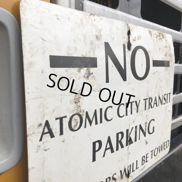 画像4: Vintage Road Sign NO PARKING (T372) (4)