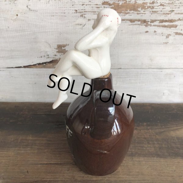 画像4: 50s Vintage Lay Off Nude Decanter Pin Up Girl (T399) (4)