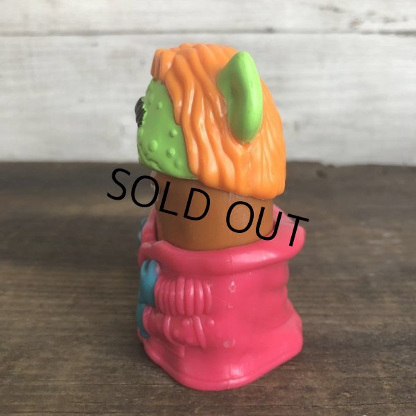 画像2: 1996 McDonald's McNugget Buddies Halloween Alien Monster (T451) (2)