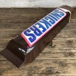 画像7: Vintage Snickers Bar Store Display Sign (T476) (7)