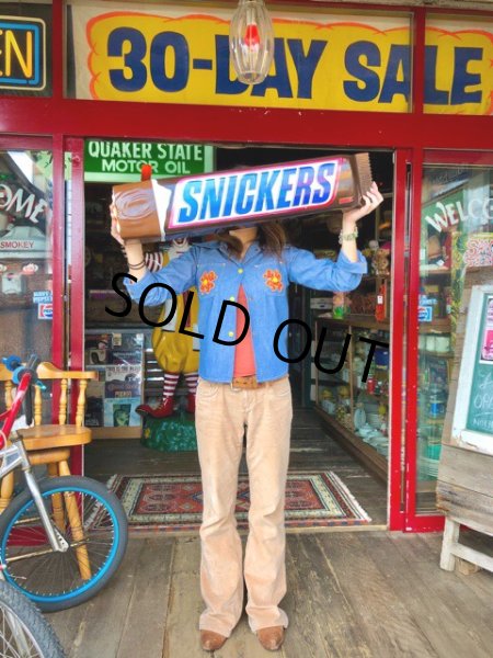画像1: Vintage Snickers Bar Store Display Sign (T476) (1)