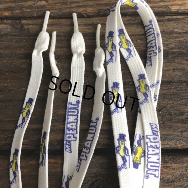 画像2: Vintage Planters Mr. Peanut Shoelace (T499) (2)