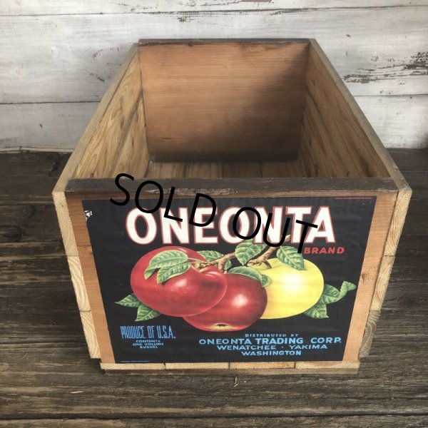 画像1: Vintage Wooden Fruits Crate Box ONEONTA (T551) (1)