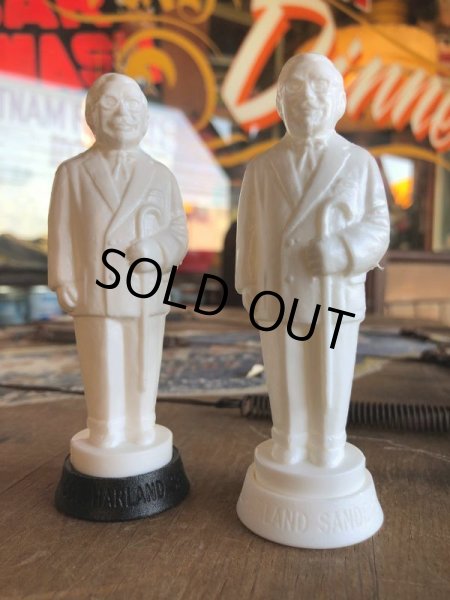 画像1: 70s Vintage  KFC Colonel Sanders Salt & Pepper Shaker  (T569) (1)