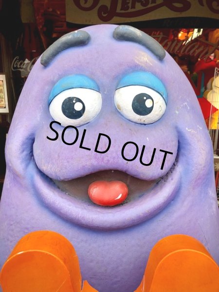 画像4: Vintage McDonald's Playland Store Display Sign Grimace Statue  (T566) (4)