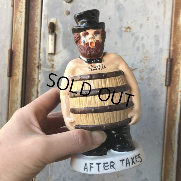 画像8: Vintage Before After Taxes Man Ceramic Statue Bank (T608) (8)