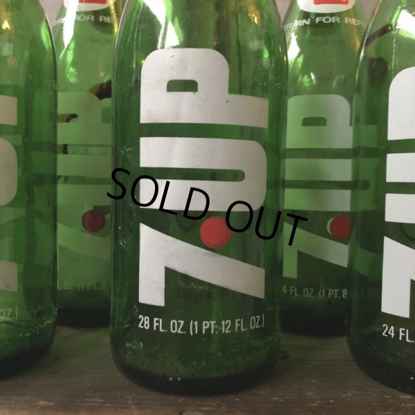画像7: 70s Vintage 7UP Soda Green Glass Bottle 28FL OZ  (T615)  (7)
