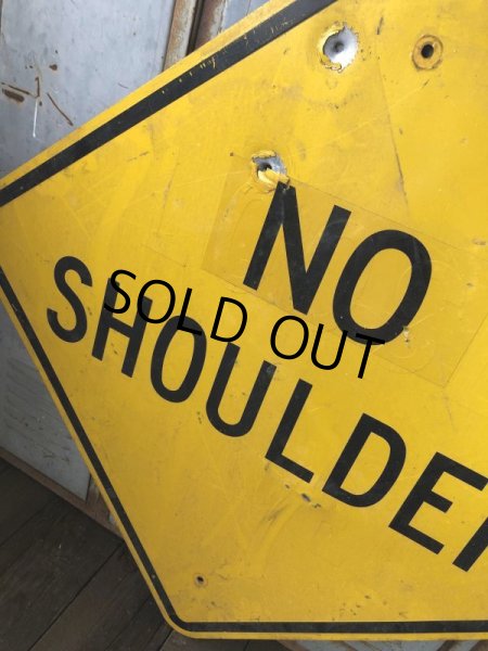 画像3: Vintage Road Sign NO SHOULDER (T643) (3)