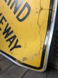 画像8: Vintage Road Sign BLIND DRIVEWAY (T651) (8)