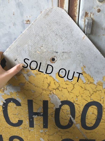 画像2: Vintage Road Sign SCHOOL BUS STOP AHEAD (T626) (2)