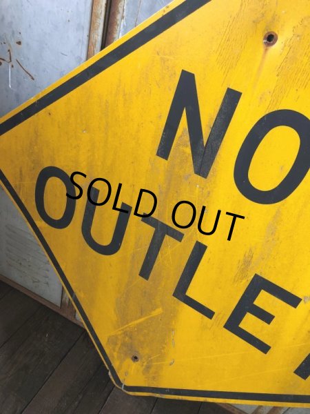 画像3: Vintage Road Sign NO OUTLET (T642) (3)