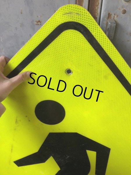 画像2: Vintage Road Sign CROSS WALK (T637) (2)