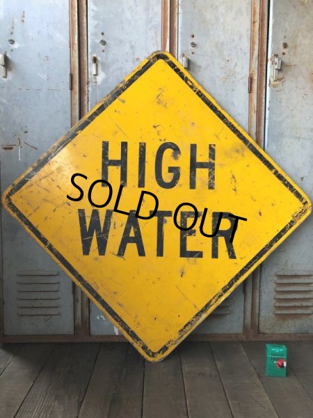 画像1: Vintage Road Sign HIGH WATER (T619) (1)