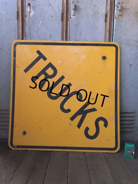 画像5: Vintage Road Sign TRUCK (T630) (5)