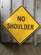 画像1: Vintage Road Sign NO SHOULDER (T643) (1)