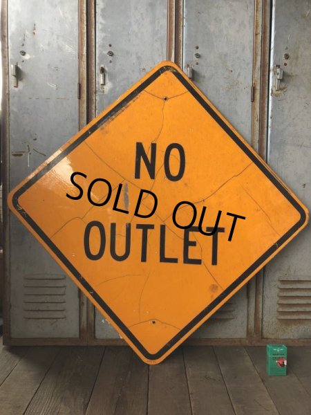 画像1: Vintage Road Sign NO OUTLET (T647) (1)