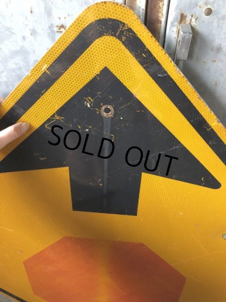 画像2: Vintage Road Sign ↑ (T634) (2)