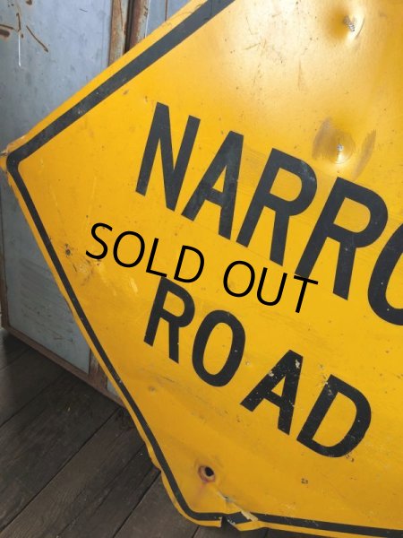 画像3: Vintage Road Sign NARROW ROAD (T648) (3)