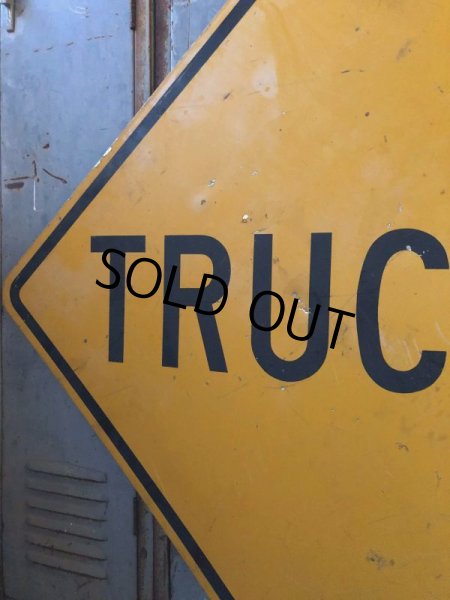 画像3: Vintage Road Sign TRUCK (T630) (3)