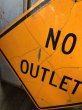 画像3: Vintage Road Sign NO OUTLET (T647) (3)