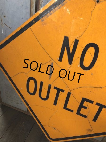 画像3: Vintage Road Sign NO OUTLET (T647) (3)