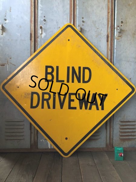 画像1: Vintage Road Sign BLIND DRIVEWAY (T627) (1)