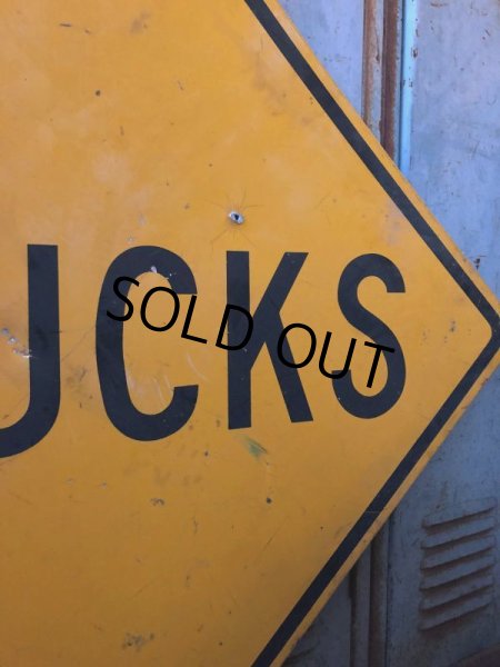 画像4: Vintage Road Sign TRUCK (T630) (4)