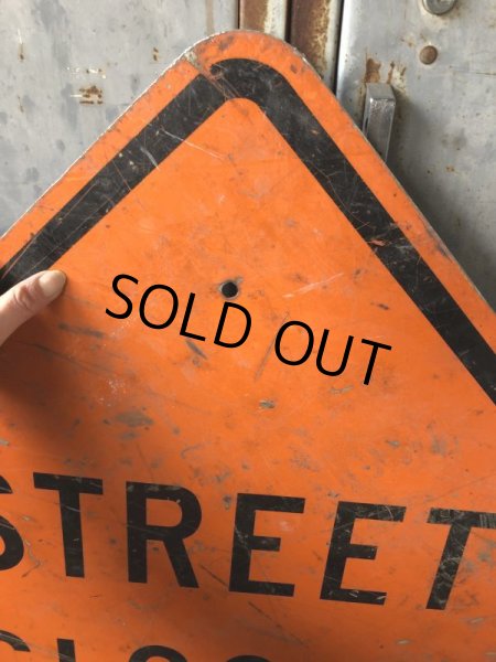 画像2: Vintage Road Sign STREET CLOSED (T645) (2)