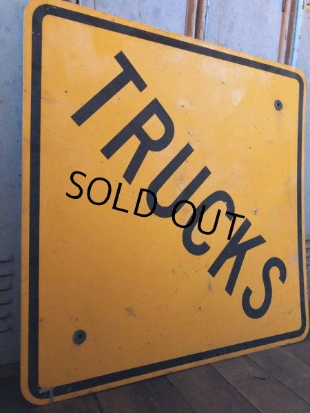 画像6: Vintage Road Sign TRUCK (T630) (6)