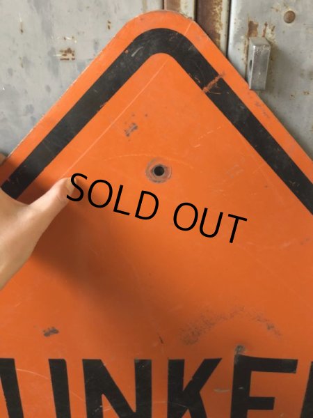 画像2: Vintage Road Sign SUNKEN GRADE (T628) (2)