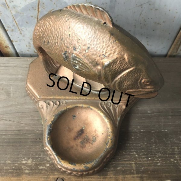 画像7: Vintage Black Bass Big Mouse Statue Tray (T673) (7)