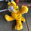 画像2: Vintage Dakin Garfield Plush Doll (T891) (2)