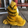 画像4: Vintage Dakin Garfield Plush Doll (T894) (4)