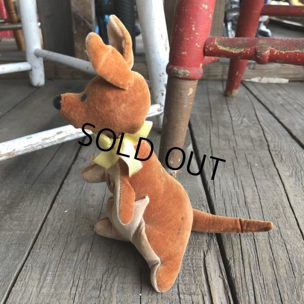 画像2: 60s Vintage Disney Kanga and Roo Doll (T929) (2)
